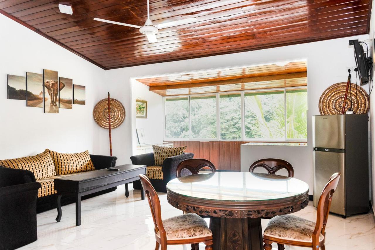 Kandy Riverside Villa Εξωτερικό φωτογραφία